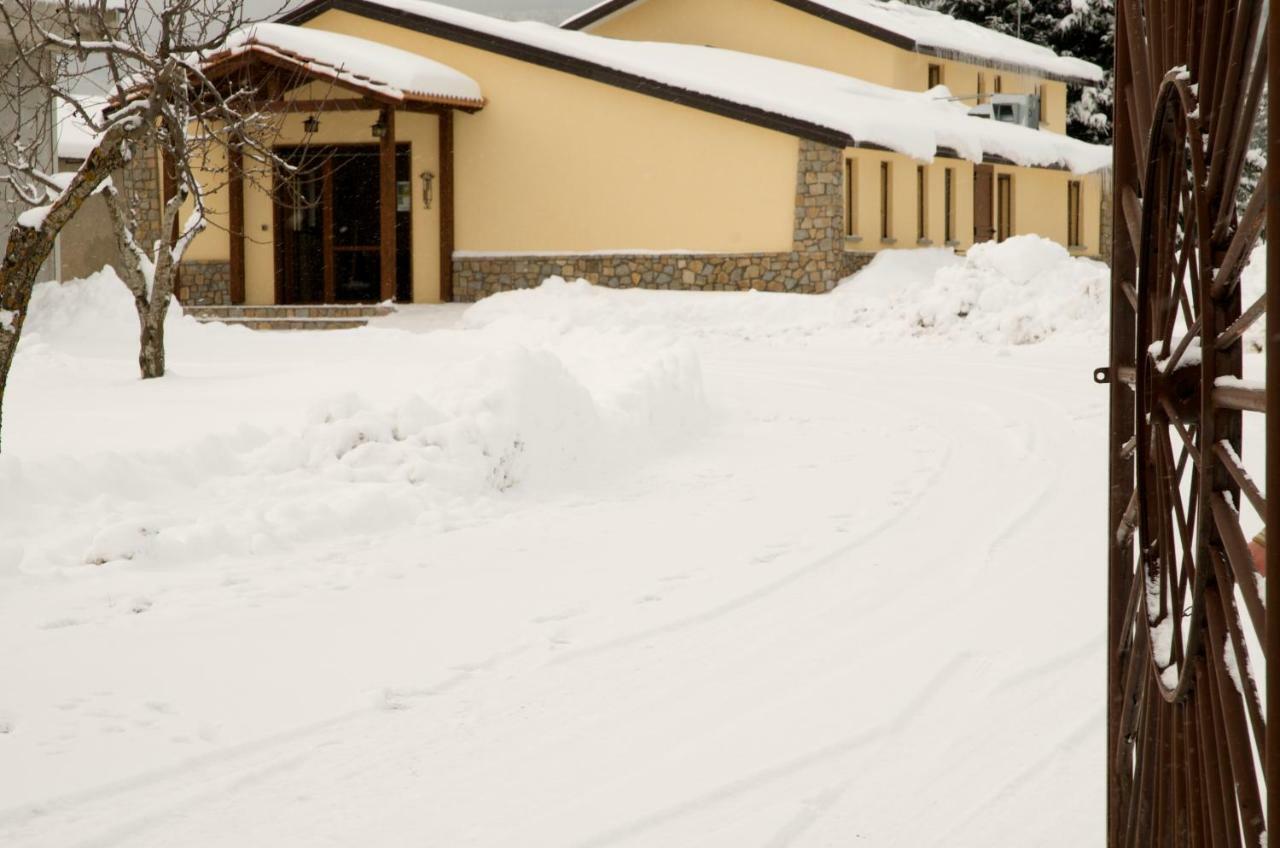 Agriturismo Fiorella กามิลยาเตลโล ซีลาโน ภายนอก รูปภาพ