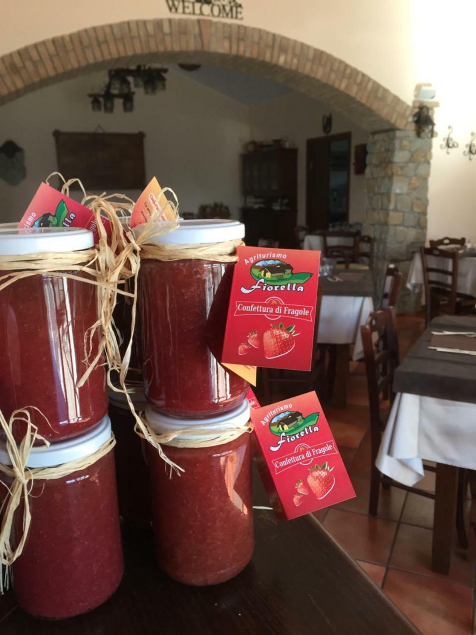 Agriturismo Fiorella กามิลยาเตลโล ซีลาโน ภายนอก รูปภาพ